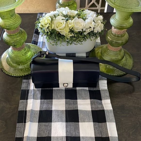 Escada retro box lambskin leather black and white clutch/belt bag - Picture 2 of 16